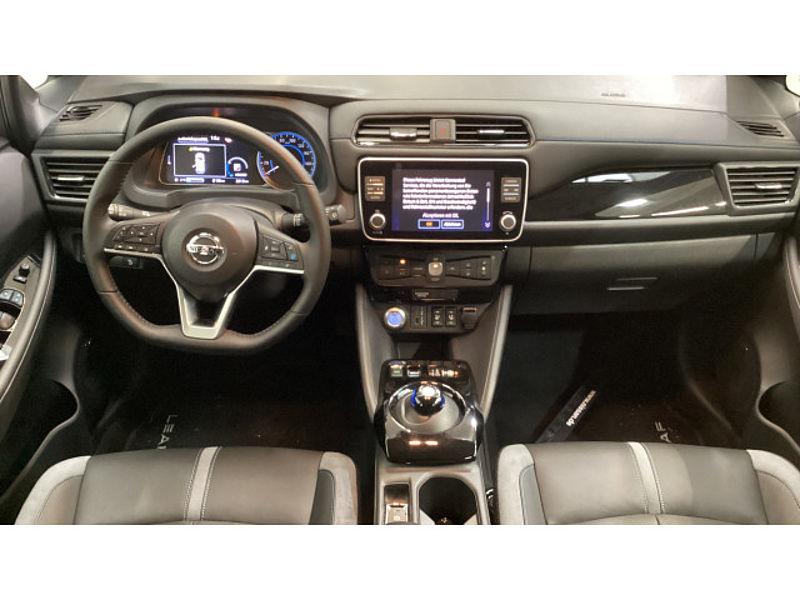 Nissan Leaf 40KW Tekna | Lenkrad heizbar | BOSE | 360° Kamera |